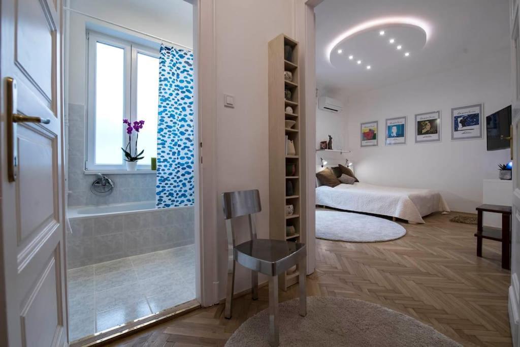 Gorgeous Flat Right Near The City Center Budapeşte Dış mekan fotoğraf