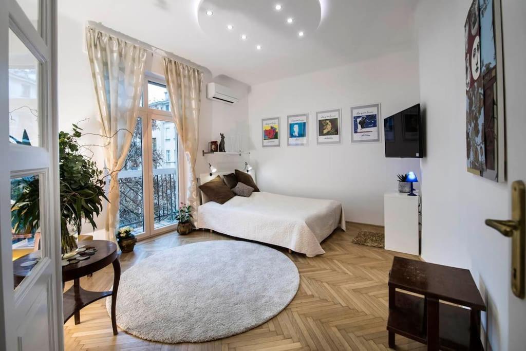 Gorgeous Flat Right Near The City Center Budapeşte Dış mekan fotoğraf